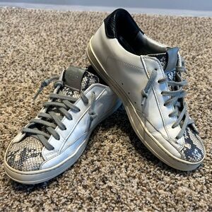 P448 John Embellished Sneakers Snake Print Womens 6.5 White Low Top Sneakers